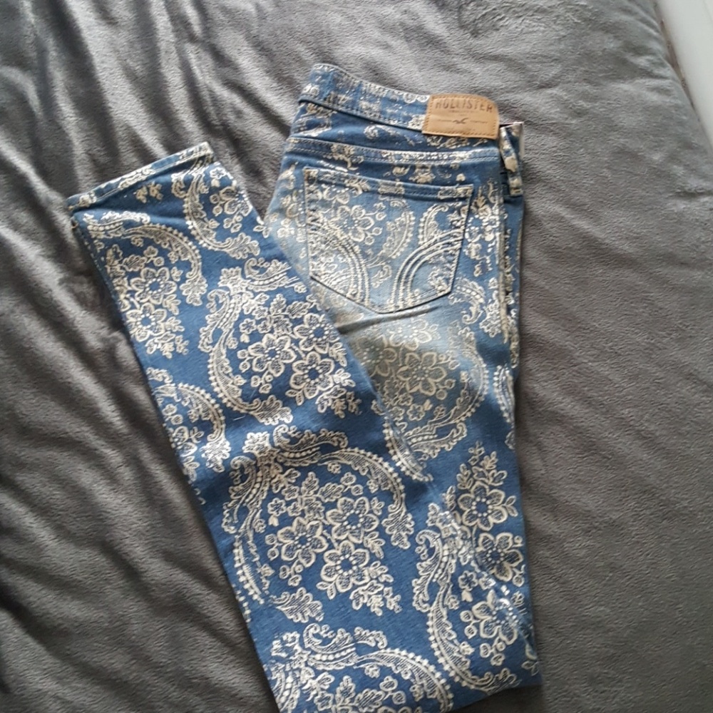 Hollister jeans